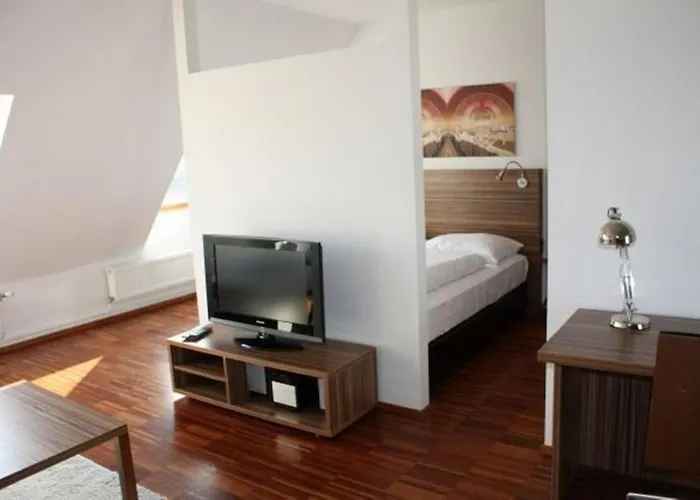 Апарт-готель Royal Living 4*