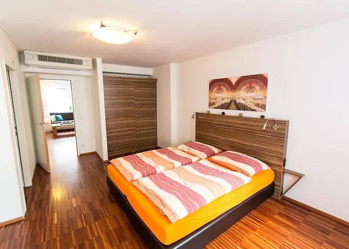 Апарт-готель Royal Living 4*