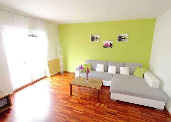 Royal Living 4* Відень
